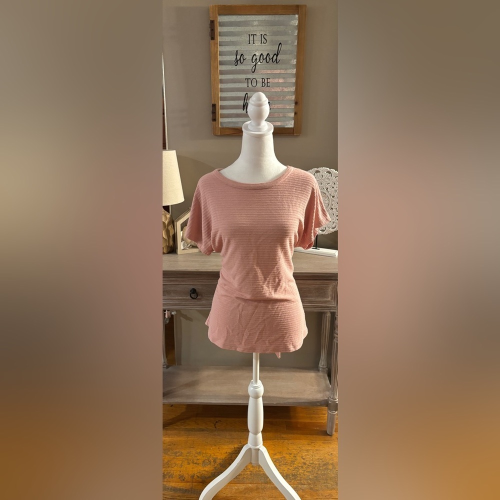 NWT Tahari Tie Ribbed Tee